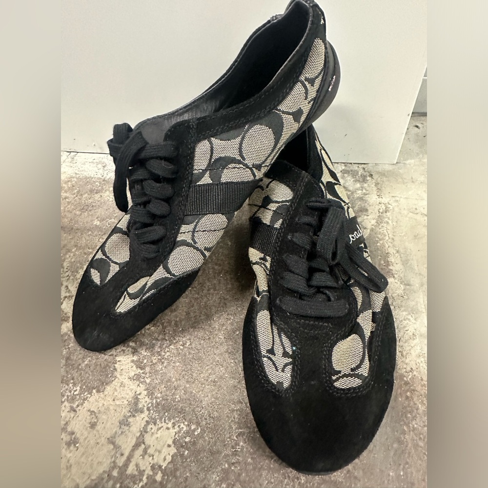 Coach logo shoes 8